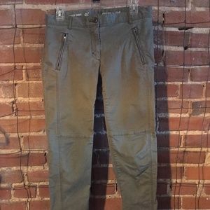Skinny khakis